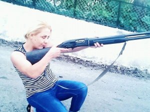 2 Çocuk Annesine Sokak Ortasında Kurşun Yağdırdı