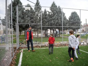 Başkan Kocaman, Çocuklarla Birlikte Futbol Oynadı