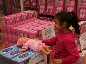 Çin’den İthal Edilen Plastik Oyuncaklarla İlgili Tehlike Uyarısı