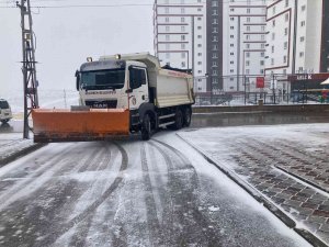 Keçiören’de Sabaha Kadar Kar Mesaisi