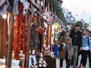 Muratpaşa Yılbaşı Çarşı’da 45 Stant Yer Alacak