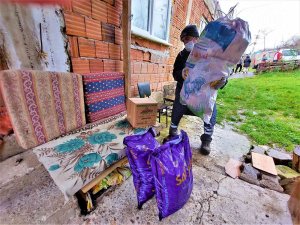 Altınordu Belediyesi’nden İhtiyaç Sahibi Ailelere Destek