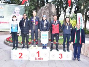 İ̇nönü Belediyesi Sporcuları İ̇zmir Yarışlarında Madalyaları Topladı
