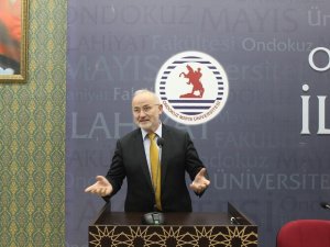 Rektör Ünal’dan Adi̇m Öğrencilerine: "Arapçayı Öğrenmeniz Lazım"