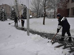 Selçuklu’da Karla Mücadele Sürüyor