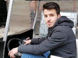 Üniversite Öğrencileri Hurda Parçalardan Güneş Enerjisi İle Çalışan Araç Üretti