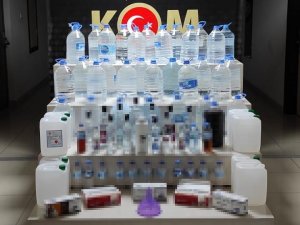 Çorum’da 162 Litre Sahte Rakı Ve 5 Litre Şarap Ele Geçirildi