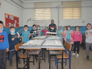 Geleceğin Pilotları Hayallerini Uçuracak