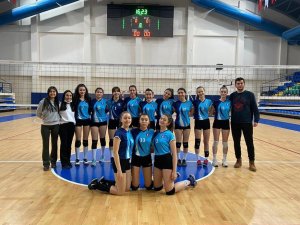 Kütahya Belediyespor Genç Kızlar Voleybol Takımı İl Birincisi Oldu