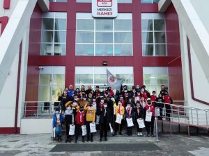 Erzincan’da Minik İzciler 112 Acil Çağrı Merkezini Gezdi