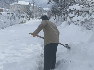 Kar Kalınlığı 50 Santime Ulaştı