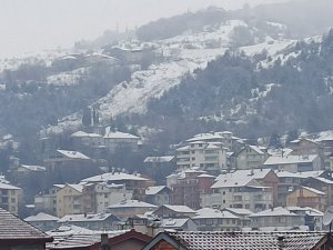Devrek’te Ulaşıma Kapalı Köy Yolu Yok