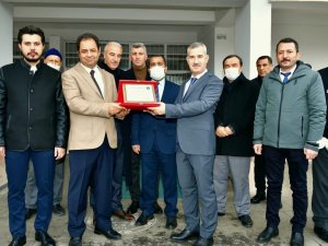Yeşilyurt’ta İki Okul Modern Bir Kimliğe Kavuştu