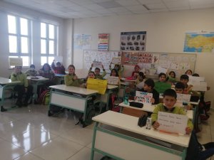 Öğrenciler Harçlıklarıyla Sma Hastası Eslem Fatma’ya Destek Oldular