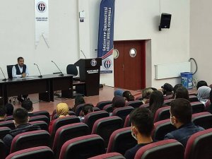 Üniversite Öğrencilerine Kişisel Verileri Korunması Anlatıldı