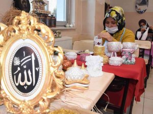 Hem Moral Depoluyor Hem De Bütçeye Katkı Sunuyorlar