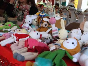 Atakumlu Emekçi Kadınlardan Yılbaşı Konseptli Pazar