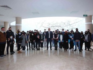 Başkan Sandıkçı Bilim Turuna Çıkan Gençleri Ağırladı