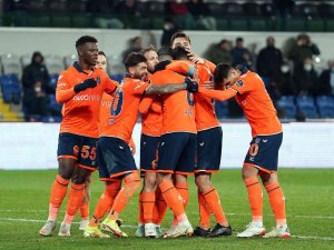 Spor Toto Süper Lig: Medipol Başakşehir: 3 - Gzt Giresunspor: 1 (Maç Sonucu)