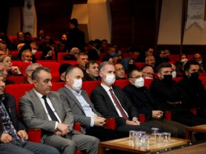 İ̇negöl Belediyesi’nden ‘Yerli Ve Milli Olmak’ Semineri
