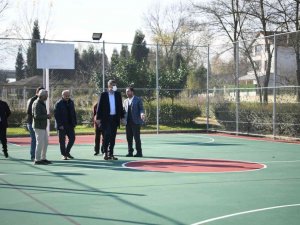 Kartepe’de Spor Sahaları Yenileniyor