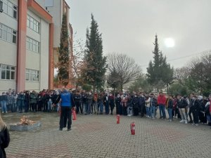 Myo’ya Temel Afet Bilinci Ve Yangın Farkındalık Eğitimi Verildi
