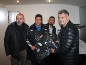 Antrenörlere Malzeme Desteği