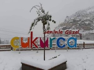Çukurca’da Eğitime 1 Gün Ara Verildi