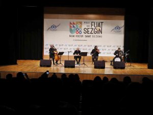 Usta Sanatçı Göksel Baktagir Ve Ekibinden Sultangazililere Müzik Ziyafeti