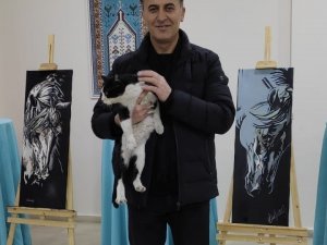 Sanatçı Çiçek’in Sergisi “Doğuyorum” Büyük İlgi Gördü