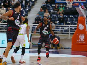 Pınar Karşıyaka’da Tony Taylor’ın Özverisi Takdir Topladı