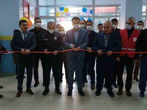 Dicleli Öğrenciler Projelerini Tübi̇tak Fuarında Sergiledi