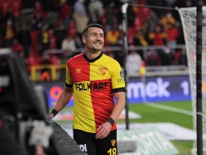 Göztepe’de 4 Futbolcu Kart Sınırında