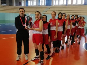 Üniversiteler Basketbol Kadınlar 2. Lig Maçlarında Hacı Bektaş Veli Üniversitesi Şampiyon Oldu