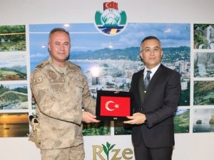 Giresun Jandarma Bölge Komutanı Köroğlu, Vali Çeber’i Ziyaret Etti