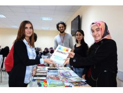 Amasya Üniversitesi Öğrencileri Ağrı’daki Kardeşleri İçin Kitap Topluyor