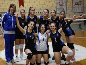 Yunusemreli Filenin Sultanları Sezonu Galibiyetle Kapattı: 3-1