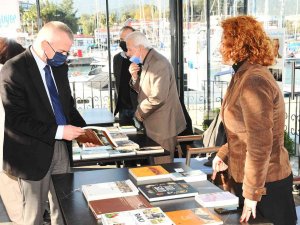Kemer’de Yaşayan Sanatçılar Bir Araya Geldi