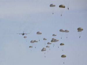 Msb: “49’uncu Dönem Statik Paraşüt Atlatıcı Ve Yer Ekip Komutanlığı Kursu Başarıyla İcra Edildi”