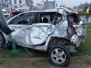 Samsun’da Tır Otomobile Çarptı: 1 Ölü, 4 Yaralı