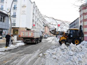 Çatak’ta Kar Temizliği Çalışmaları