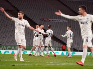 Fenerbahçe, 9 Kişilik Karagümrük’ü Geçemedi