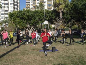 Büyükşehir Belediyesinden Kadınlara Ücretsiz Pilates Aktivitesi