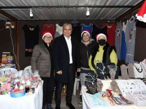 Muratpaşa Yılbaşı Çarşısı Açıldı