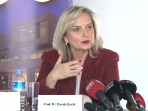 Prof. Dr. Evcik: "Covid-19 Sonrasındaki Ağrılar Kronikleşmeden Önlenmeli"