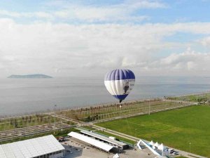 Kapadokya’da Görmeye Alıştığımız Balon İ̇stanbul Semalarında Havalandı