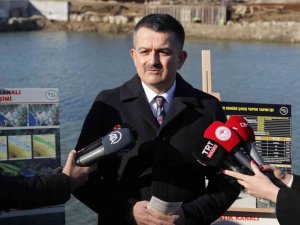 Bakan Pakdemirli: "Efes Antik Kenti 2022’de Denizle Buluşacak"