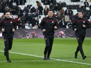 Spor Toto Süper Lig: Beşiktaş: 0 - Göztepe: 1 (Maç Devam Ediyor)