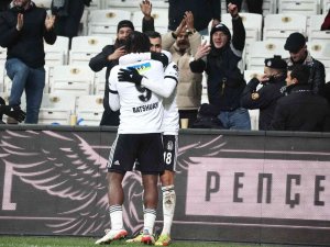 Spor Toto Süper Lig: Beşiktaş: 2 - Göztepe: 1 (Maç Sonucu)