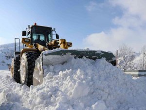 637 Yerleşim Yeri Araç Ulaşımına Açıldı